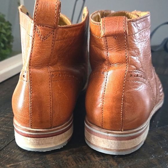 J Shoes Ankle Brown Leather Booties - Picture 3 of 13